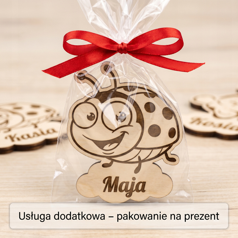 Magnes z imieniem — upominek dla przedszkolaka „Biedronka” — 8 cm