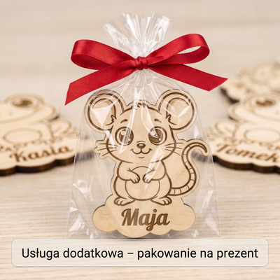 Magnes drewniany personalizowany z Twoim napisem „Myszka” — 8 cm