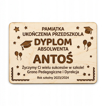 Drewniany dyplom Absolwent Przedszkola z imieniem dziecka – pamiątka ze sklejki