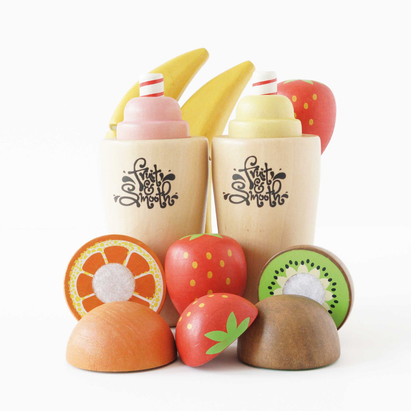 Drewniany blender + zestaw owoców Fruit & Smooth, zabawka dzieci Le Toy Van