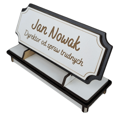 Tabliczka na biurko  - Personalizowana - "Znak Jarla" Biało-czarna
