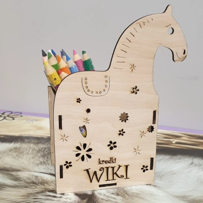 Wooden crayon box with dedication "Horse" - 19,5cm