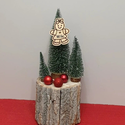 Wooden bauble "Mrs. Cake" - 9cm