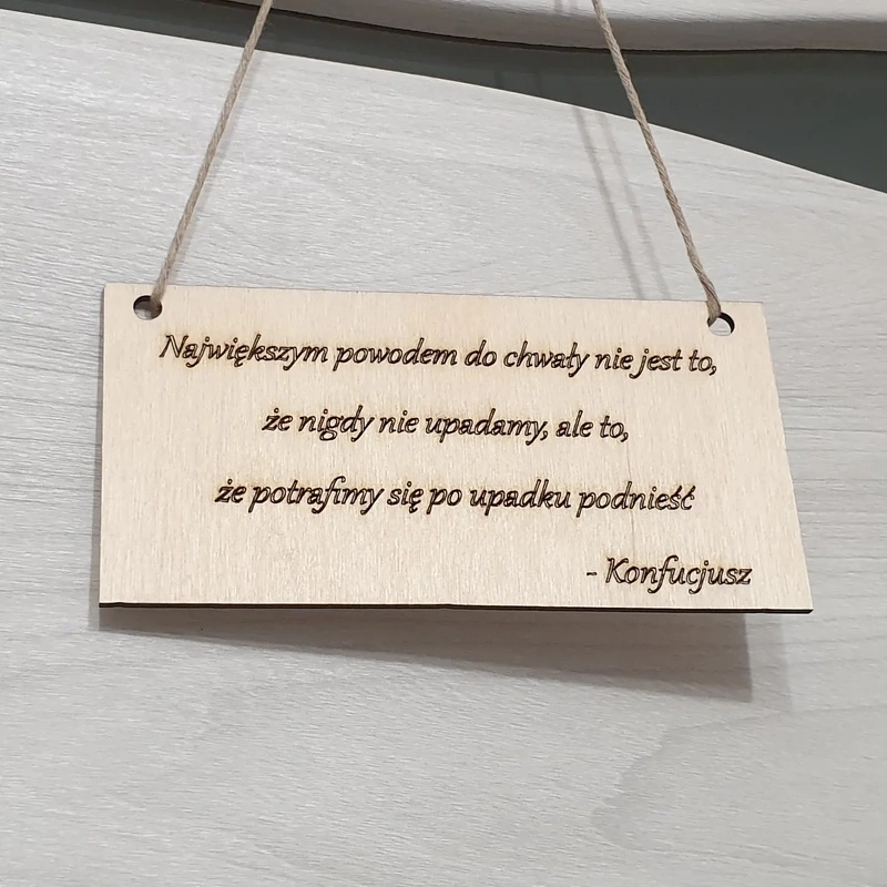 Wooden plaque "Motivator" with engraving - 15cm x 5cm