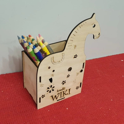 Wooden crayon box with dedication "Horse" - 19,5cm