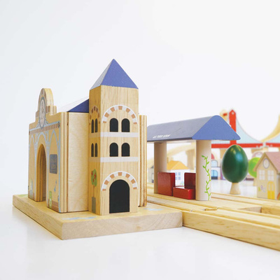 Drewniana kolejka Royal Express zestaw 180 elementów tory pociąg Le Toy Van