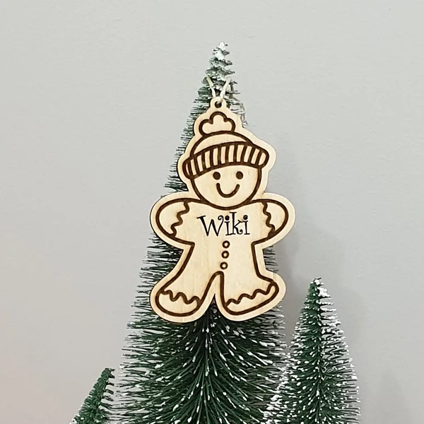 Drewniana bombka "Pan Ciastek" - 9cm